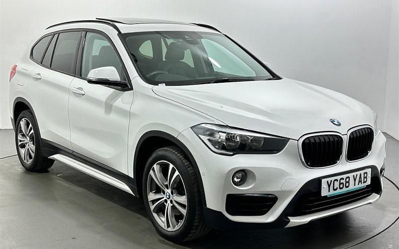 Used BMW X1 Sport Line 140 HP (102 kW) 2019 White SUV