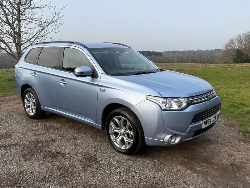 Used Mitsubishi Outlander P-HEV 2015 Blue Estate