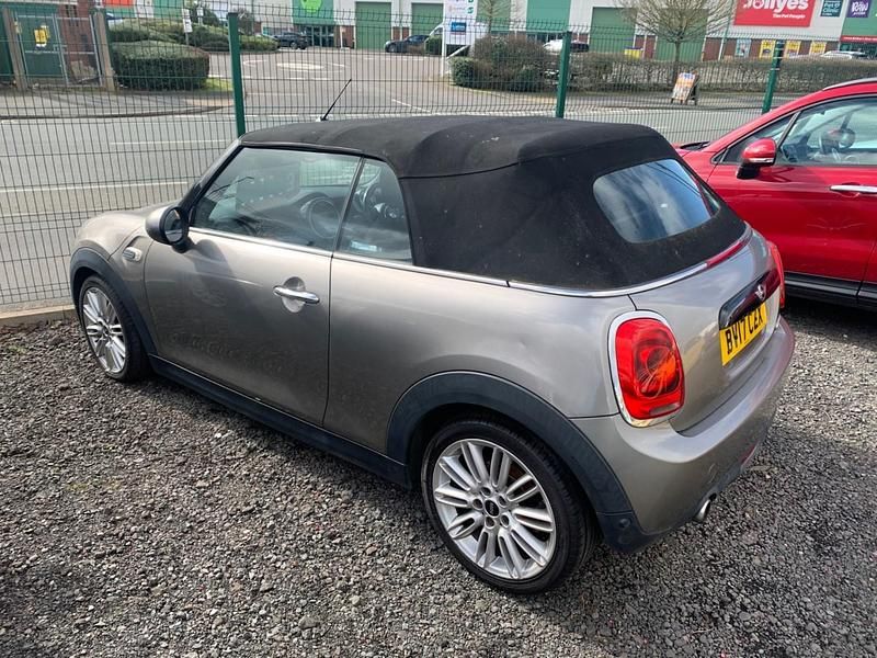 Usado Mini Cooper D Cabriolet 2017 Plateado Descapotable