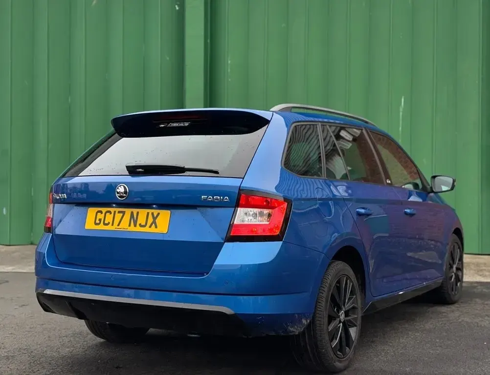 Used Skoda Fabia Monte Carlo 109 HP (80 kW) 2017 Blue Estate