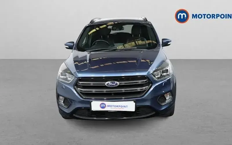 Usado Ford Kuga ST-Line X 179 HP (131 kW) 2018 Azul SUV