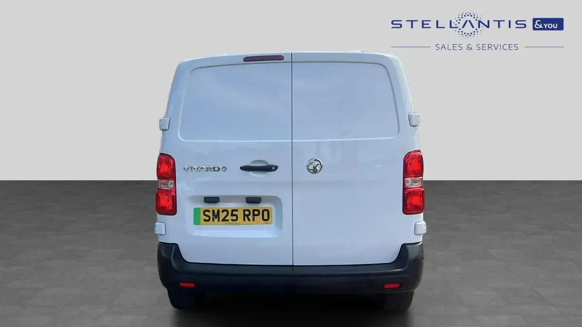 Used Vauxhall Vivaro 98 kW (134 HP) 2025 White MPV