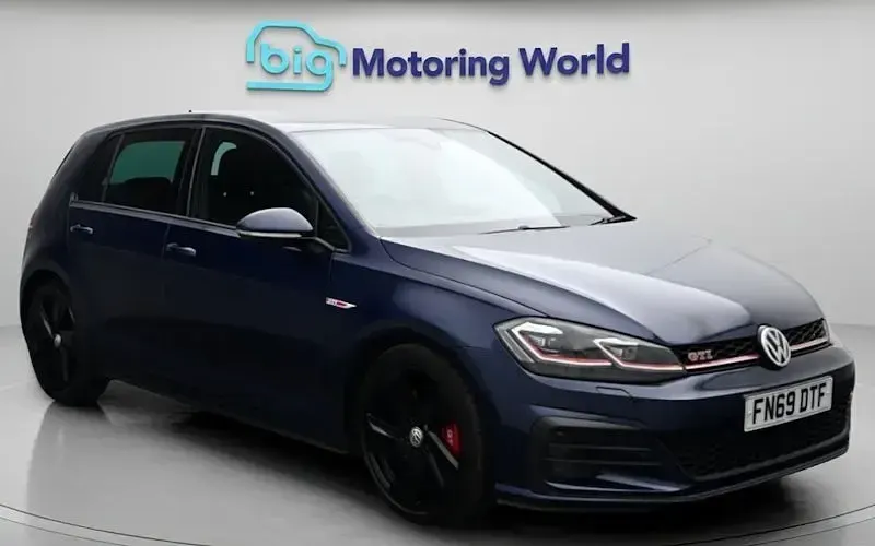 Used VW Golf VII GTI 245 HP (180 kW) 2019 Hatchback