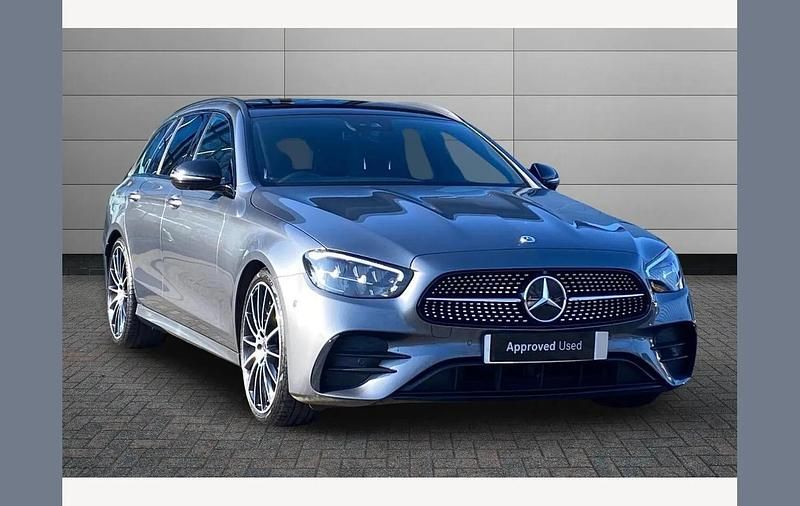 Used Mercedes E200 AMG line 196 HP (144 kW) 2023 Grey Estate