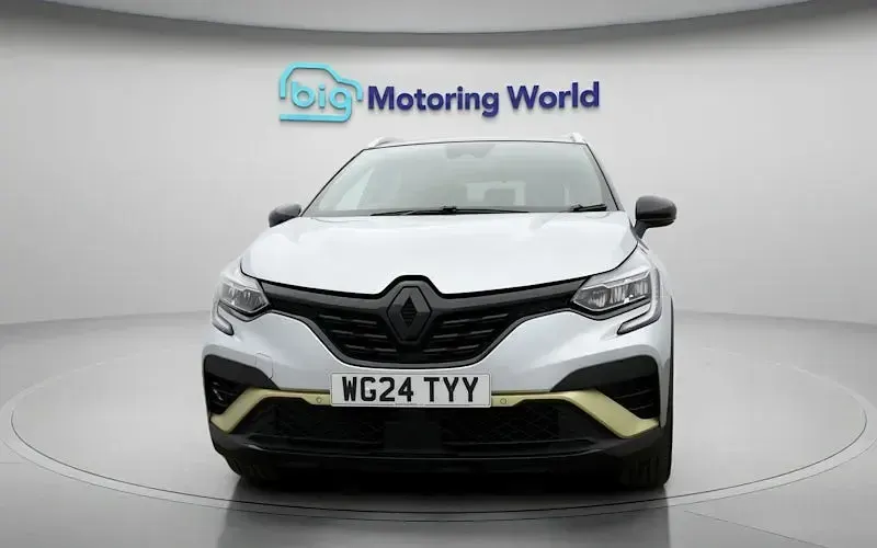 Used Renault Captur Engineered 145 HP (106 kW) 2024 Grey/black SUV
