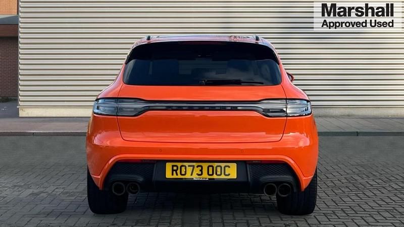 Used Porsche Macan 265 HP (194 kW) 2023 Orange SUV