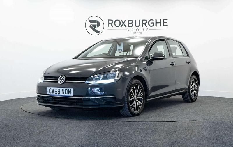 Used VW Golf VII SE 115 HP (84 kW) 2018 Grey Hatchback
