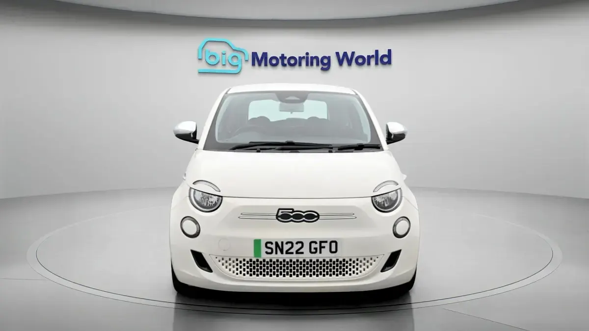 Used Fiat 500e Action 69 kW (95 HP) 2022 White Hatchback