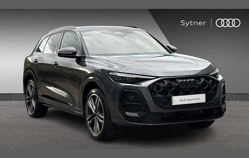 Grey Used 2025 Audi Q5 Advanced SUV | £62,000 - Image 1/4