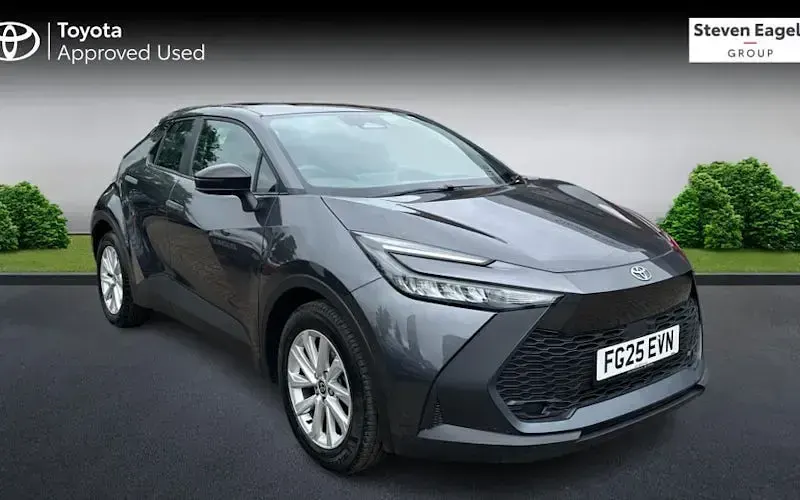 Used Toyota C-HR 140 HP (102 kW) 2025 SUV
