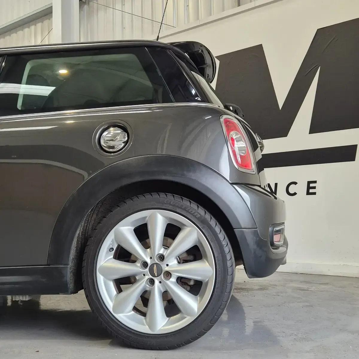 Usado Mini Cooper S Hatch 2012 Cinzento Citadino