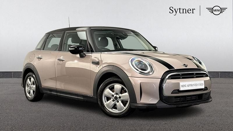 Used Mini Cooper Classic 134 HP (98 kW) 2023 Grey Hatchback