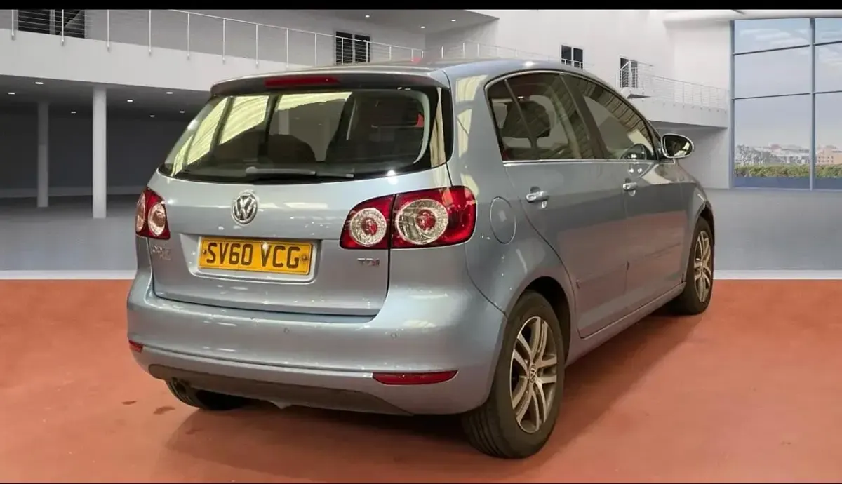 Used VW Golf VI SE 105 HP (77 kW) 2010 Blue Hatchback