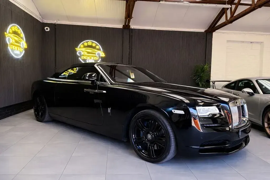 Used Rolls Royce Dawn 563 HP (414 kW) 2016 Black Cabriolet
