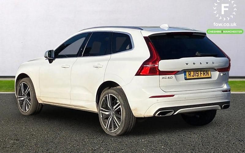 Used Volvo XC60 R-Design Pro 190 HP (139 kW) 2019 White SUV