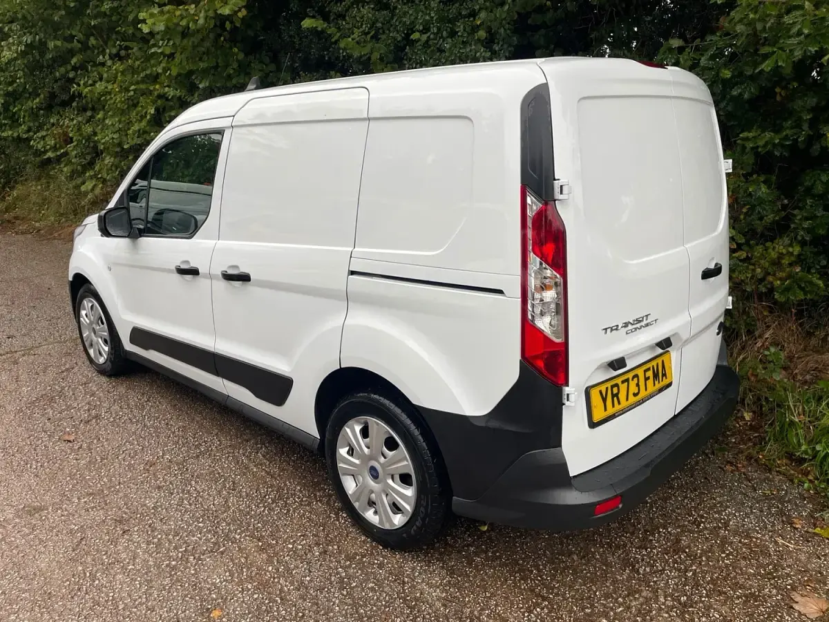 Used Ford Transit Connect 100 HP (73 kW) 2023 White MPV