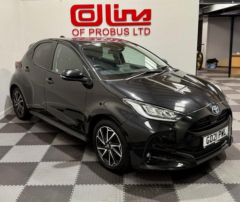 Used Toyota Yaris Hybrid Design 2021 Black Hatchback