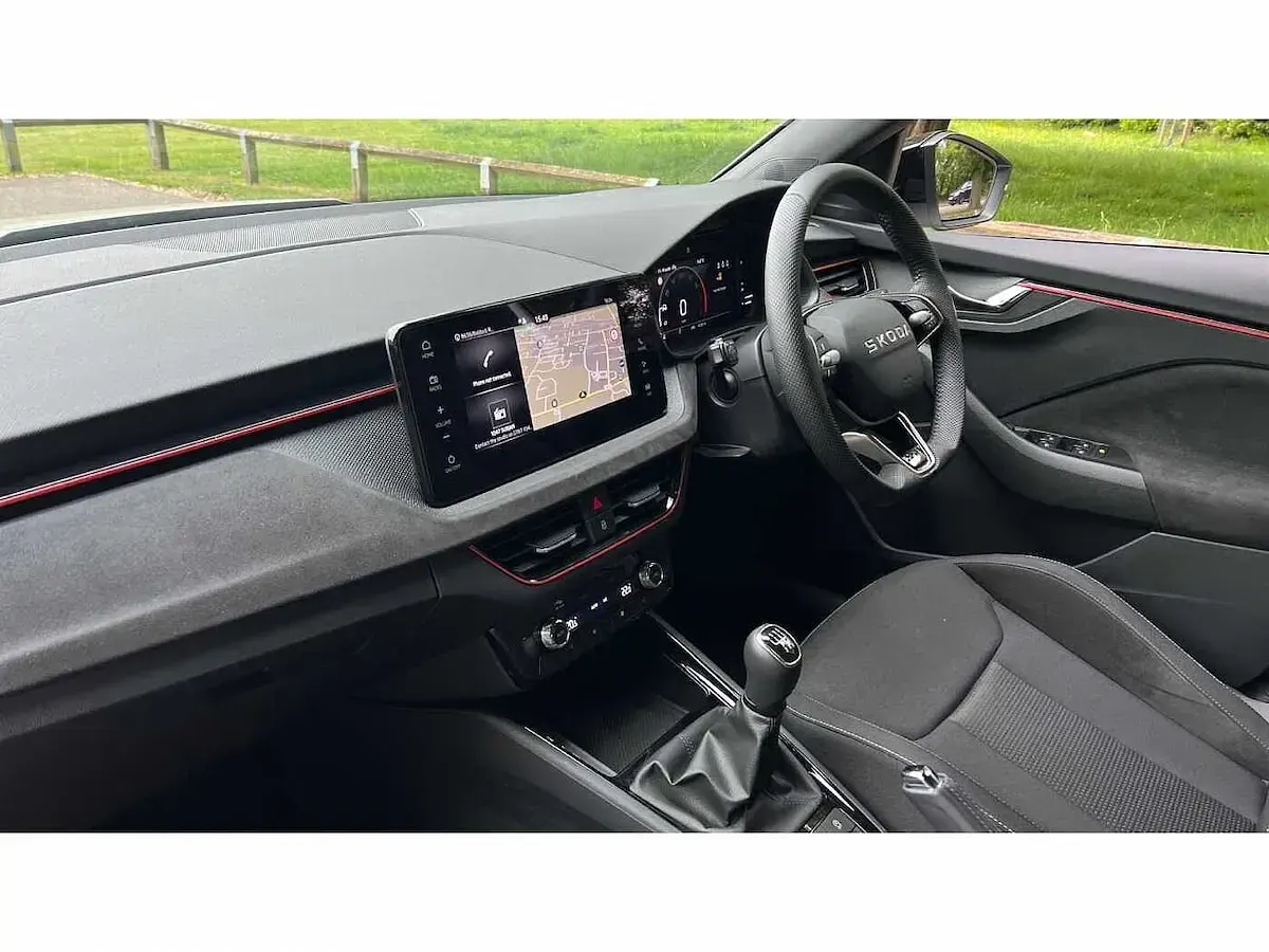 Used Skoda Kamiq Design Edition 116 HP (85 kW) 2025 White SUV