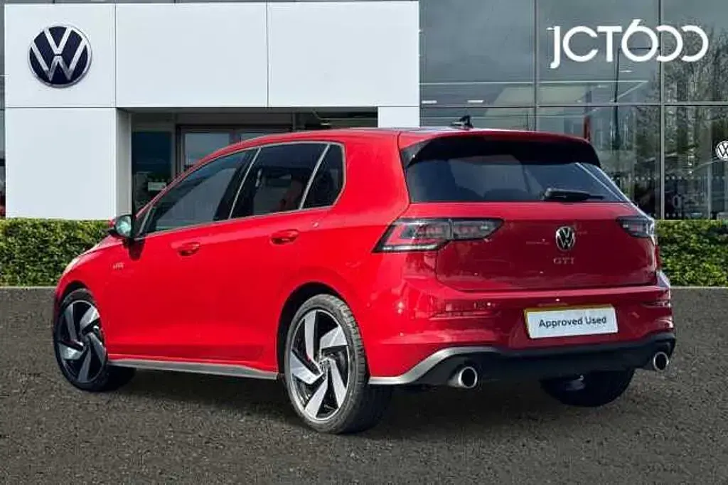Used VW Golf VIII GTI 265 HP (194 kW) 2025 Red Hatchback