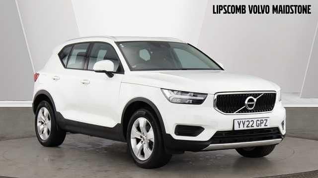 Used 2022 Volvo XC40 Momentum SUV | £21,990 (Fair price) - Image 1/4