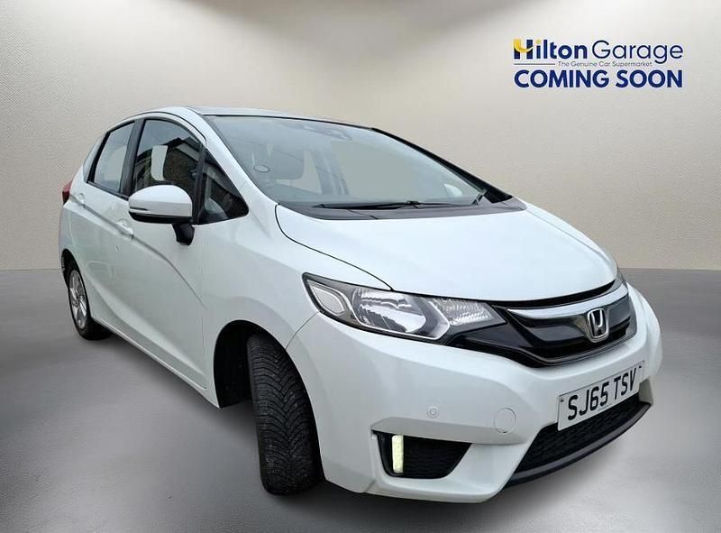 Used Honda Jazz SE 102 HP (75 kW) 2015 White Hatchback