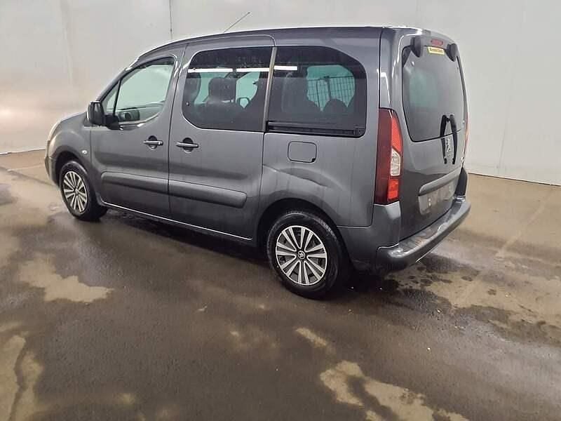 Used Peugeot Partner Tepee Active 75 HP (55 kW) 2017 Grey MPV