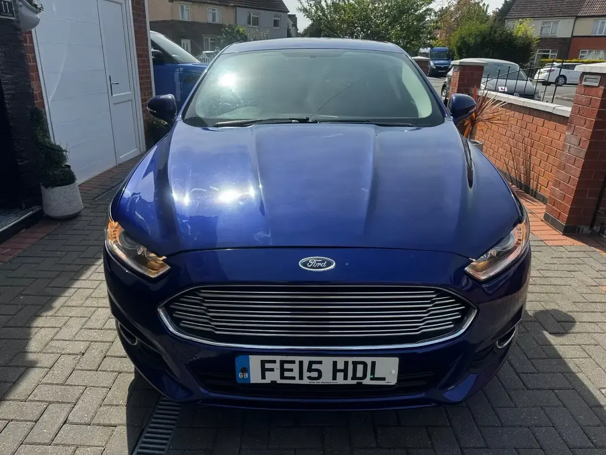 Used Ford Mondeo Zetec 150 HP (110 kW) 2015 Blue Hatchback