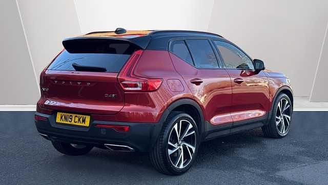 Used Volvo XC40 R-Design 188 HP (138 kW) 2020 SUV