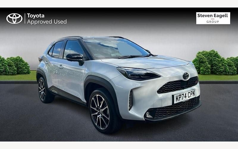 Used 2025 Toyota Yaris Hybrid Sport Estate | £27,414 (Fair price) - Image 1/4