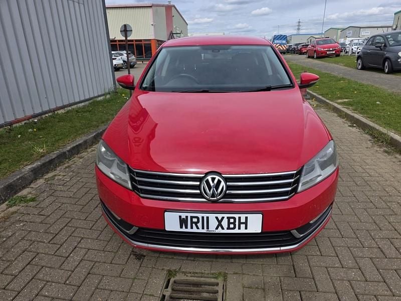 Usado VW Passat Sport 2011 Vermelho Sedan