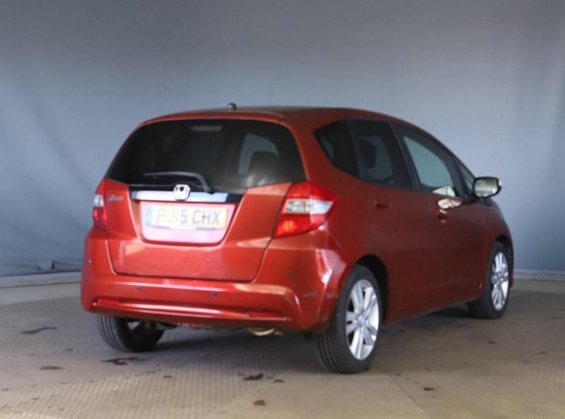 Used Honda Jazz ES 2015 Red Hatchback