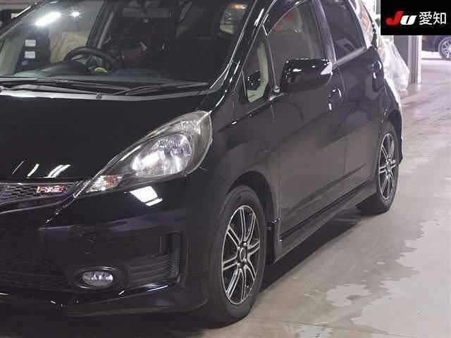 Używany Honda Fit 132 KM (97 kW) 2013 Czarny Hatchback