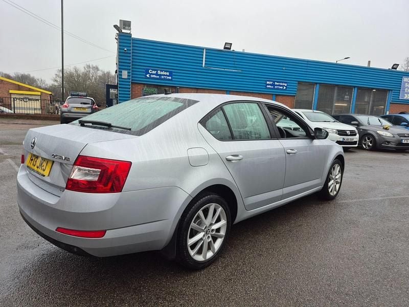 Used Skoda Octavia Elegance 2013 Silver Hatchback