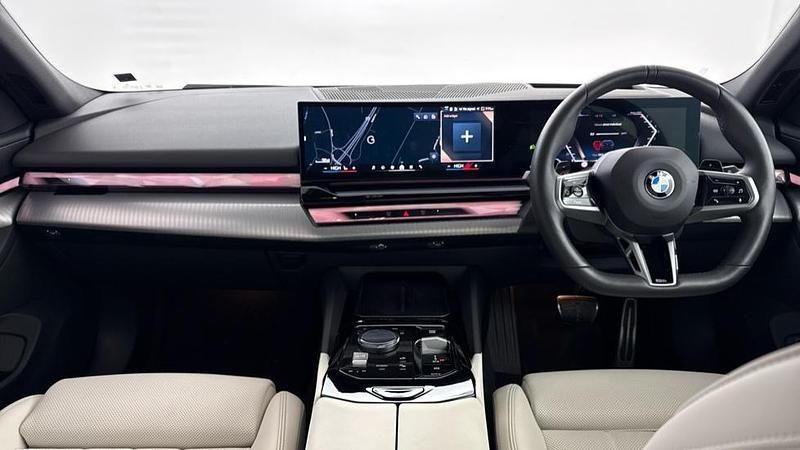 Used BMW 520 M Sport 205 HP (150 kW) 2025 Black Estate