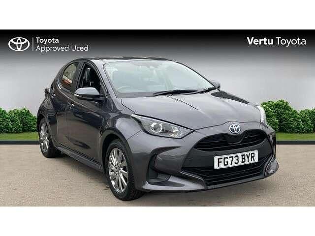 Grey Used 2023 Toyota Yaris Hybrid Hatchback | £17,158 (Fair price) - Image 1/4