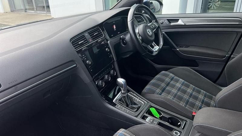 Used VW Golf VII Advance 204 HP (150 kW) 2018 Atlantic blue metallic