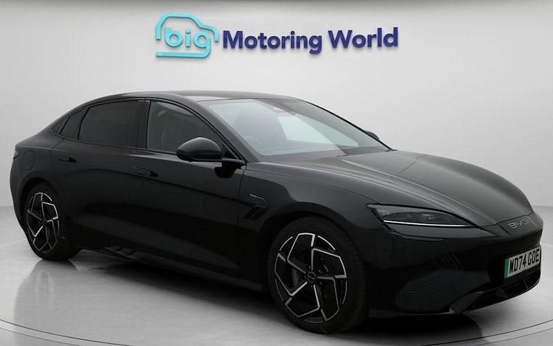 Used 2025 BYD Seal Sedan | £32,900 (Good price) - Image 1/4