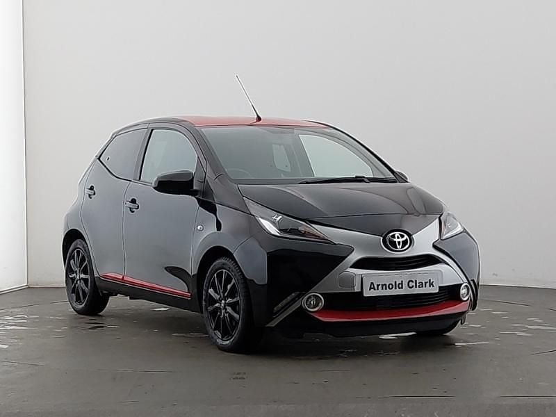 Black Used 2018 Toyota Aygo x-press Hatchback | £10,498 (Fair price) - Image 1/4