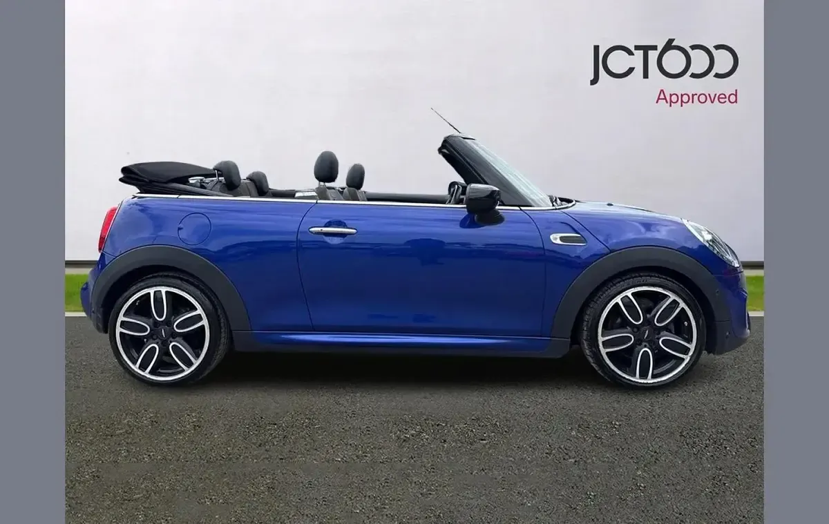 Used Mini Cooper Cabriolet Sport 134 HP (98 kW) 2020 Blue Cabriolet