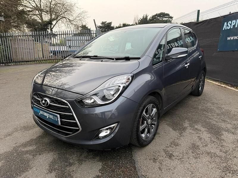 Used Hyundai ix20 SE 125 HP (91 kW) 2017 Grey Hatchback