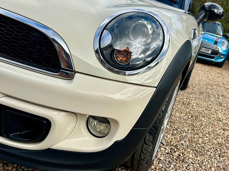 Used Mini Cooper S Coupé 184 HP (135 kW) 2012 White Coupe