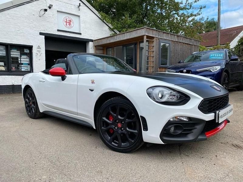 Used Abarth 124 Spider 170 HP (125 kW) 2018 White Cabriolet