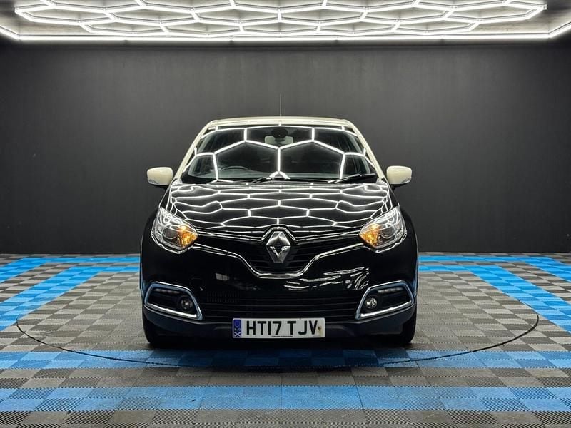 Used Renault Captur Dynamique 2017 Black/cream SUV