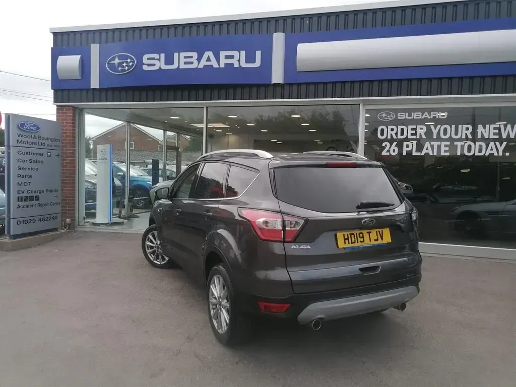 Used Ford Kuga Titanium 150 HP (110 kW) 2019 Grey SUV