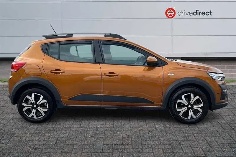 Used Dacia Sandero Prestige 90 HP (66 kW) 2022 Orange Hatchback