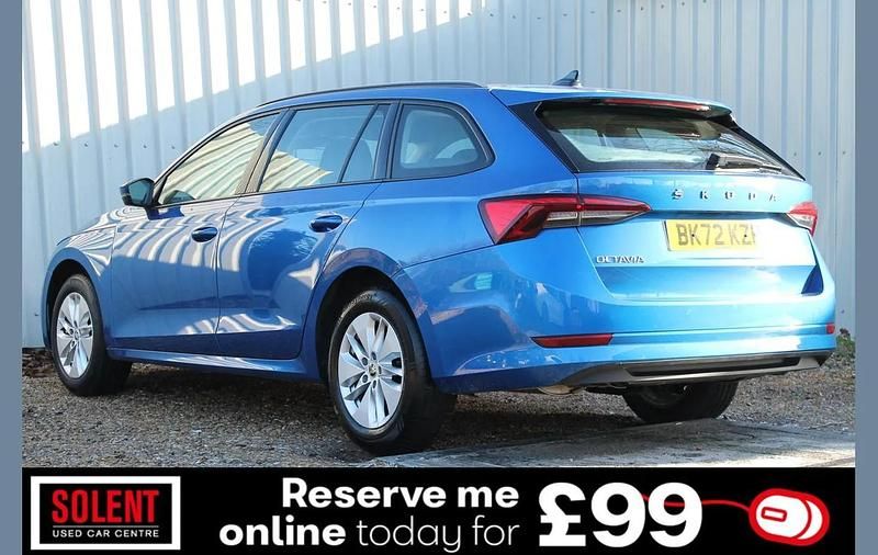 Used Skoda Octavia SE Technology 113 HP (83 kW) 2022 Blue Estate