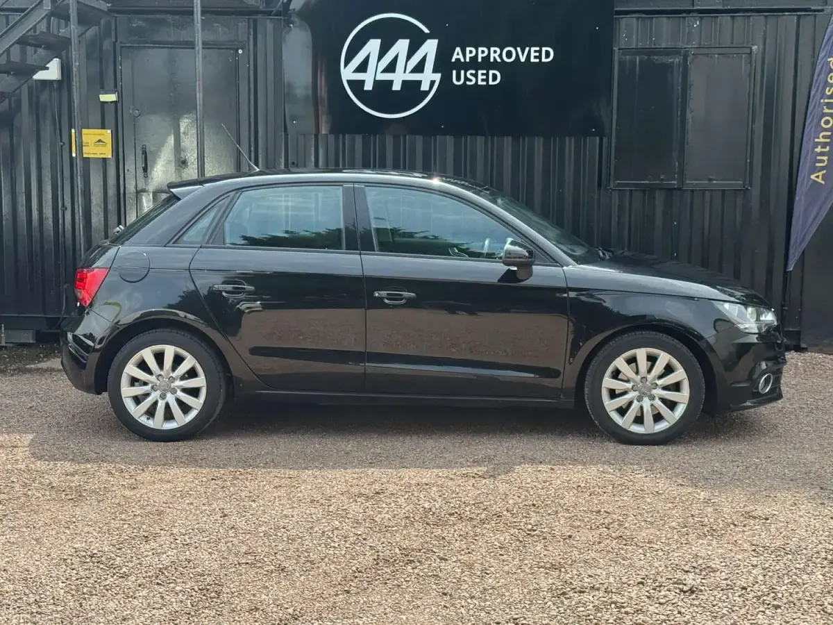 Used Audi A1 Sportback Sport 105 HP (77 kW) 2013 Black Hatchback