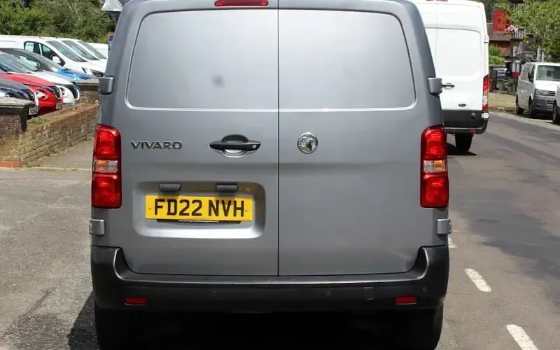 Used Vauxhall Vivaro S 101 HP (74 kW) 2022 Grey MPV