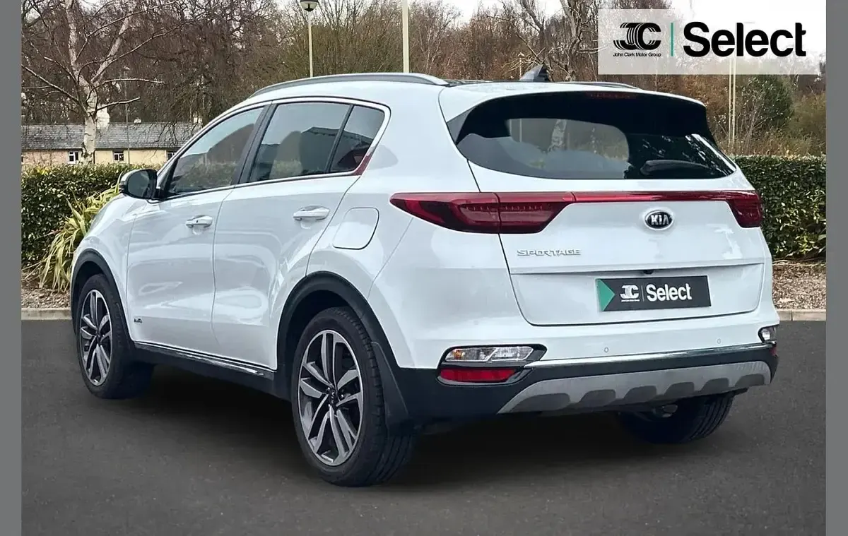 Used Kia Sportage 174 HP (127 kW) 2019 White SUV