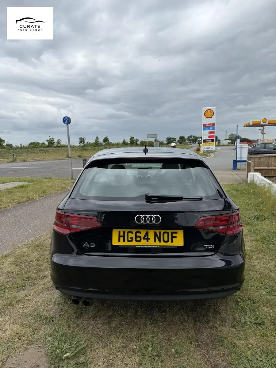 Begagnad Audi A3 Sportback Sport 150 HK (110 kW) 2015 Svart Halvkombi